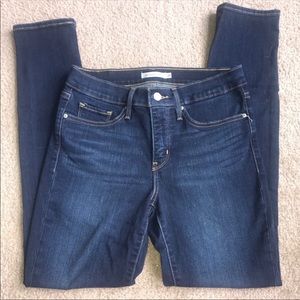 Levi’s 311 Shaping Skinny Stretch Jean